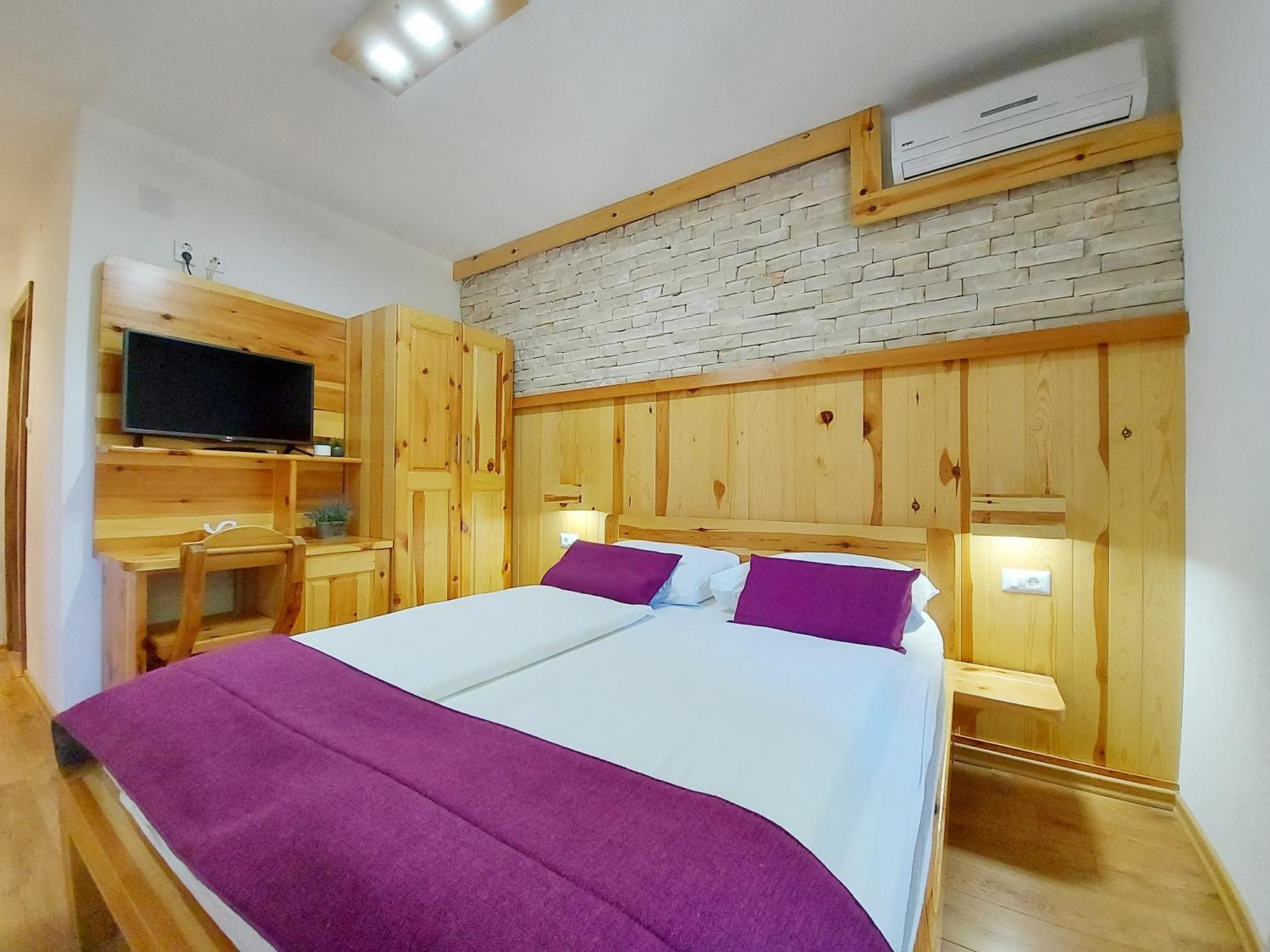 Plitvice Etno House I Bed & Breakfast Plitvicka Jezera Ngoại thất bức ảnh